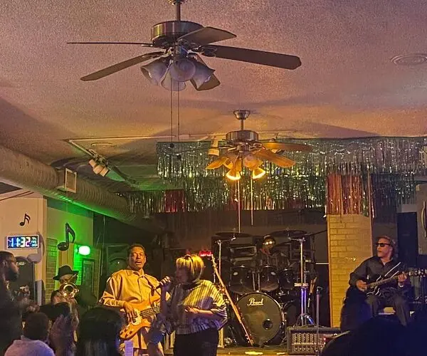Raven Lounge Blues Bar | Detroit's