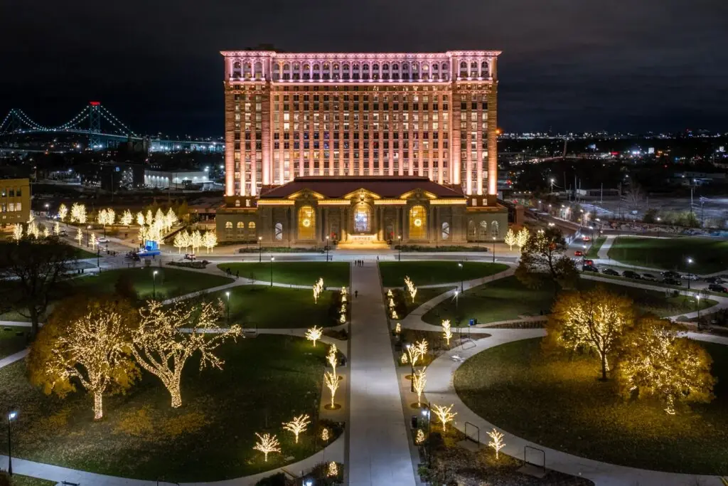 Michigan Central Station The station now anchors a 30-acre innovation district in Corktown, featuring tech incubators like Newlab, retail spaces, and public amenities.