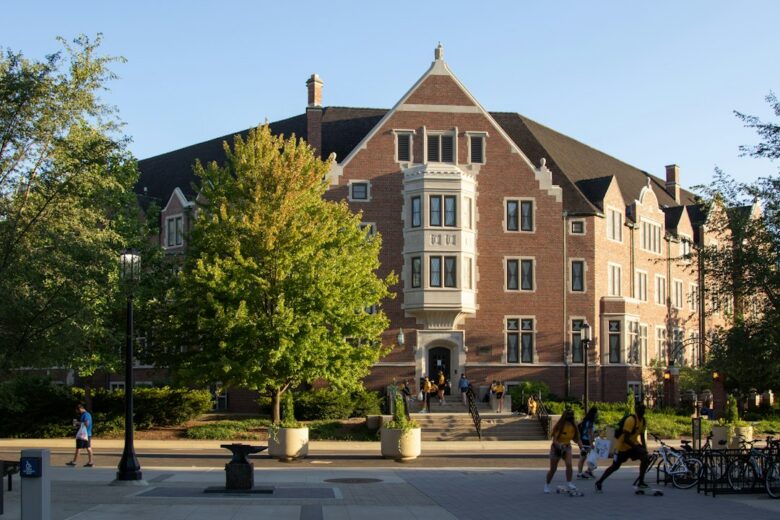 off campus housing wayne state university midtown detroit student life